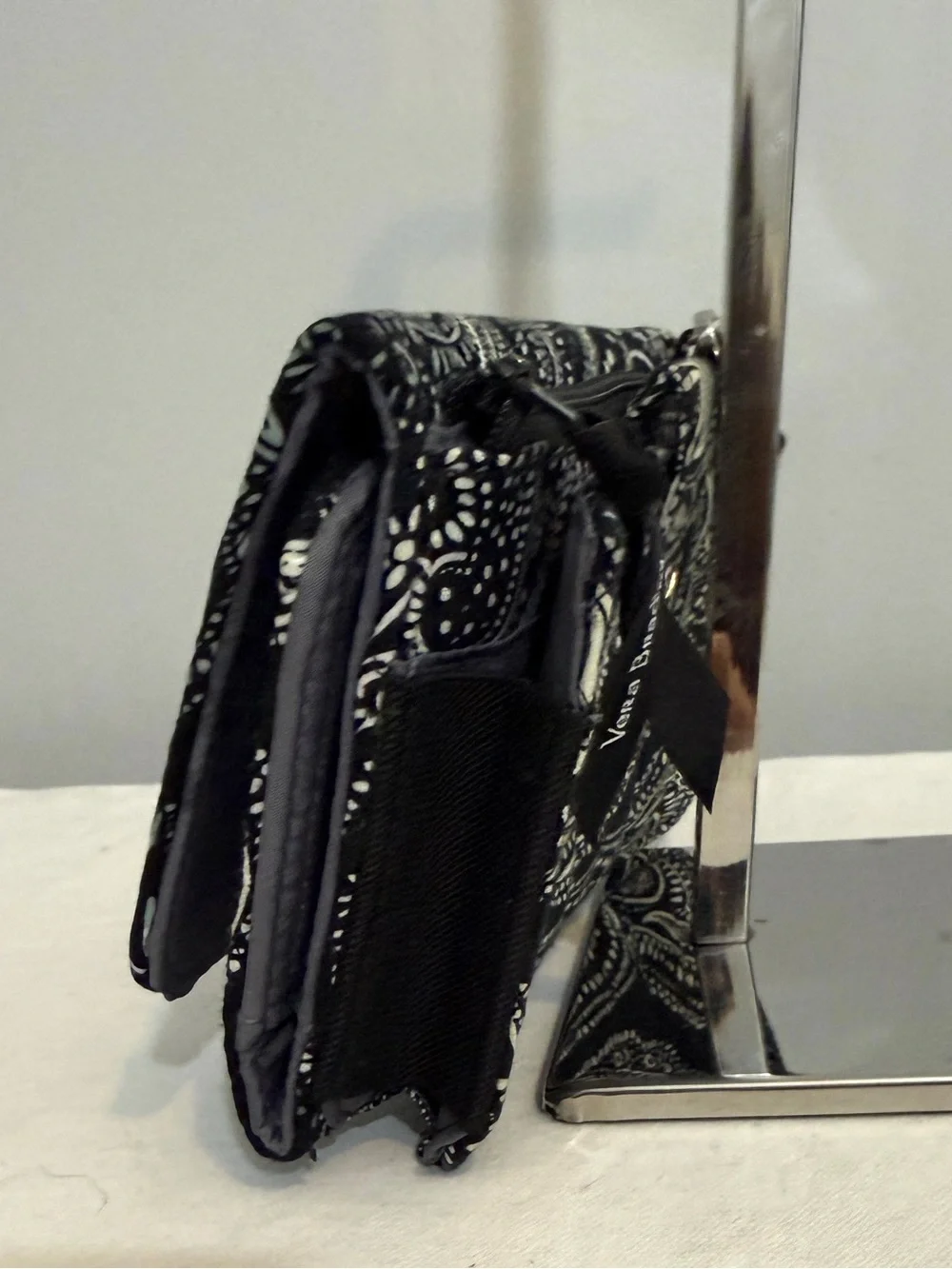 Vera Bradley Stellar Paisley Black White Gray RFID Wallet Wristlet Phone Pocket